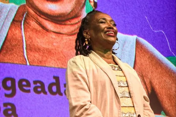 Suely Bispo lança livro na Serra nesta sexta-feira (27)